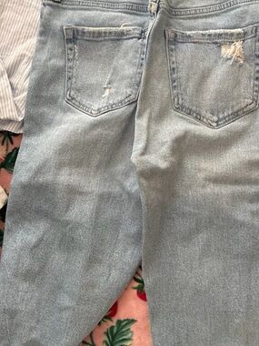 Hollister Light Wash Boyfriend Jeans